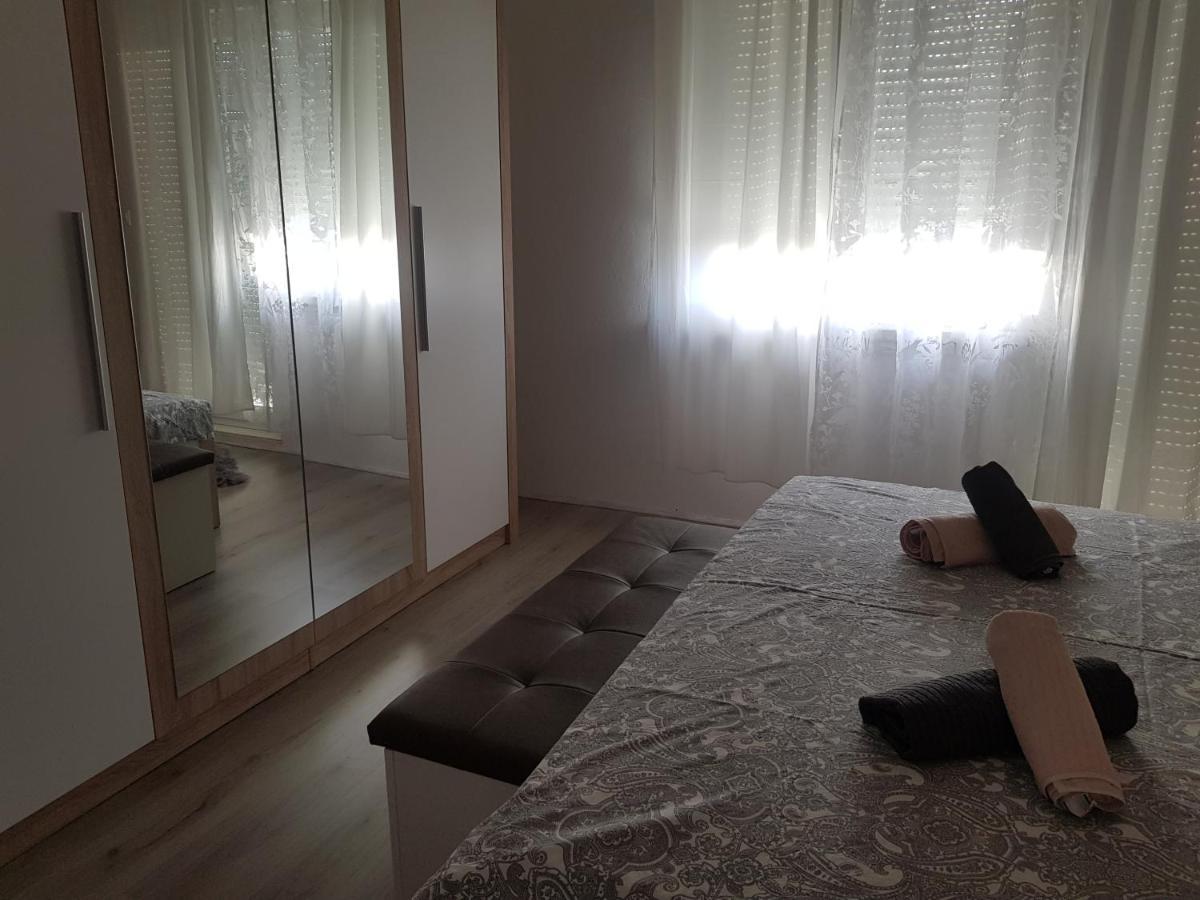 Apartmani Milutin Brodarica (Sibenik-Knin) Exterior foto